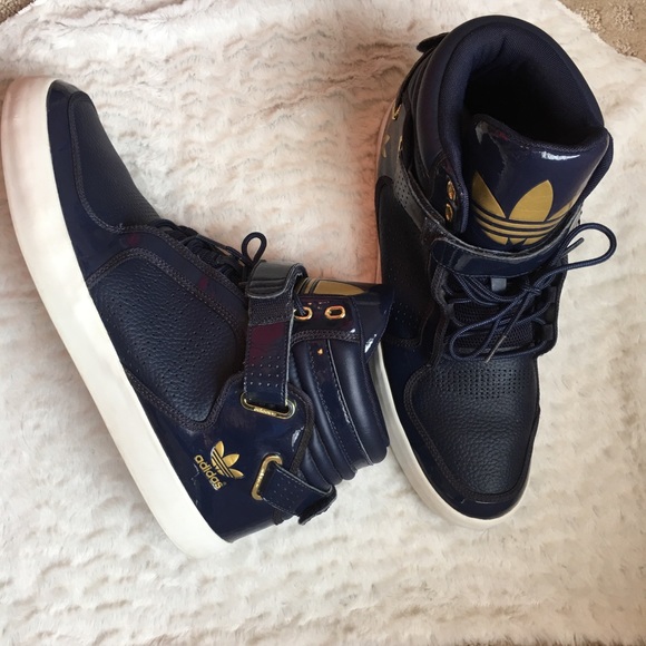 adidas velcro sneakers mens